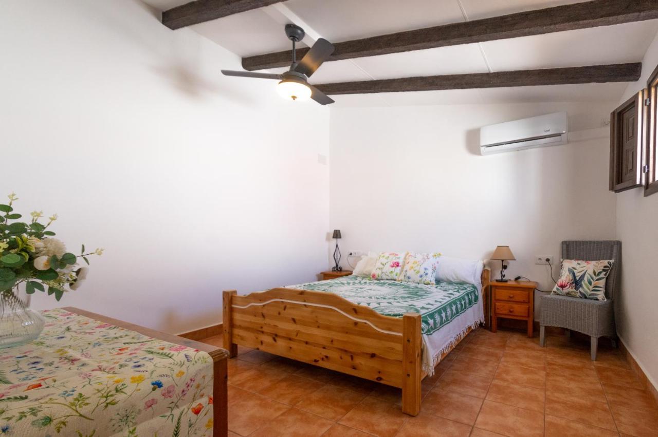Casa Torres - Traditional Village Experience Canovas 外观 照片